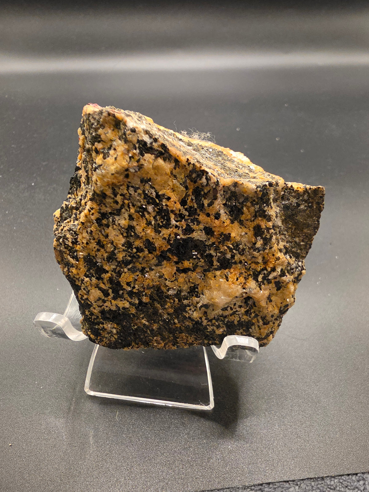 Natural Painite Specimen – 205g, 150ct, Burma