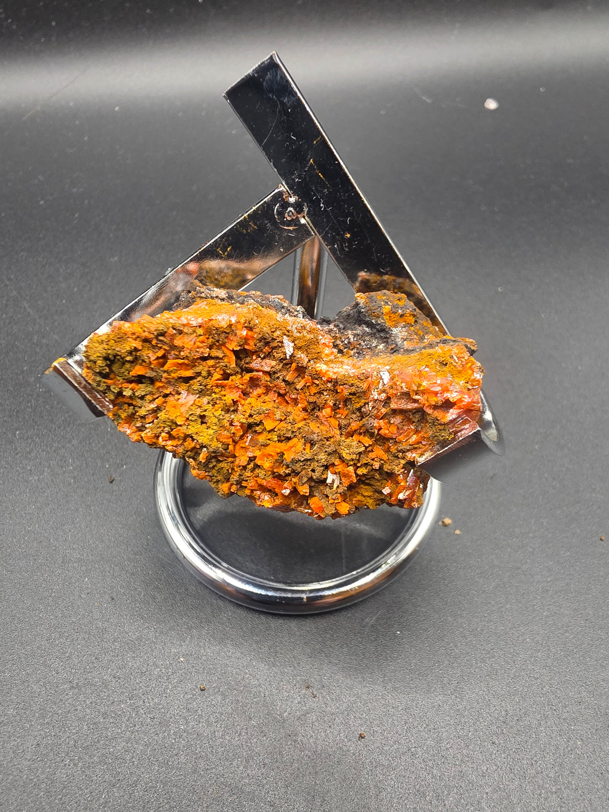 Crocoite and Mimetite – Vivid Crystals