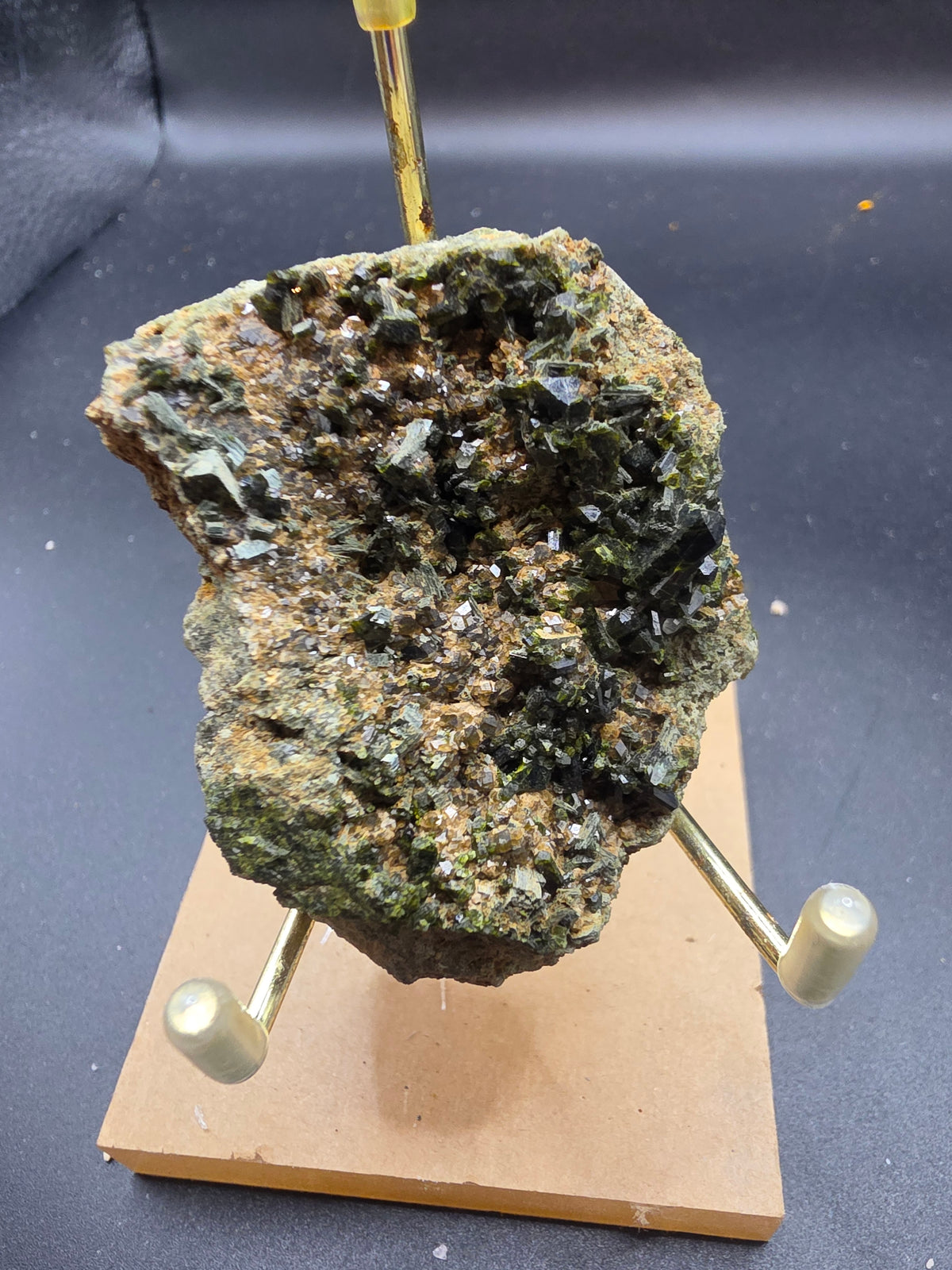 Hedenbergite and Epidote Specimen 94g