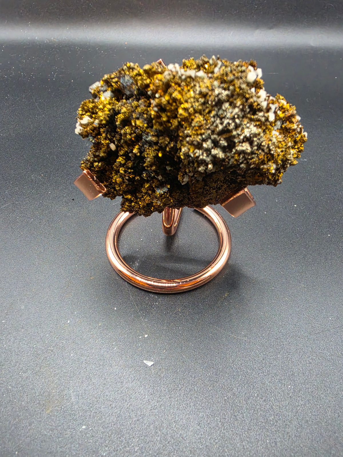 Wulfenite with Fluorescent Areas 131g