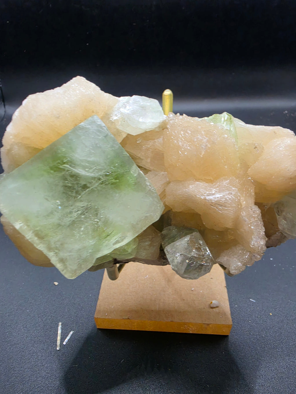 Apophyllite and Calcite Crystal Formation 450g