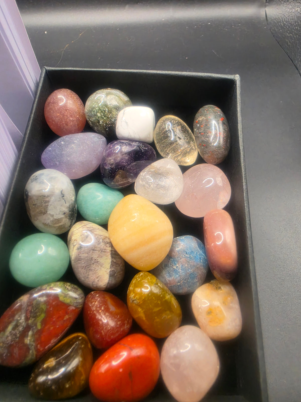 Guide to Rocks & Minerals Pack – Junior Geologist