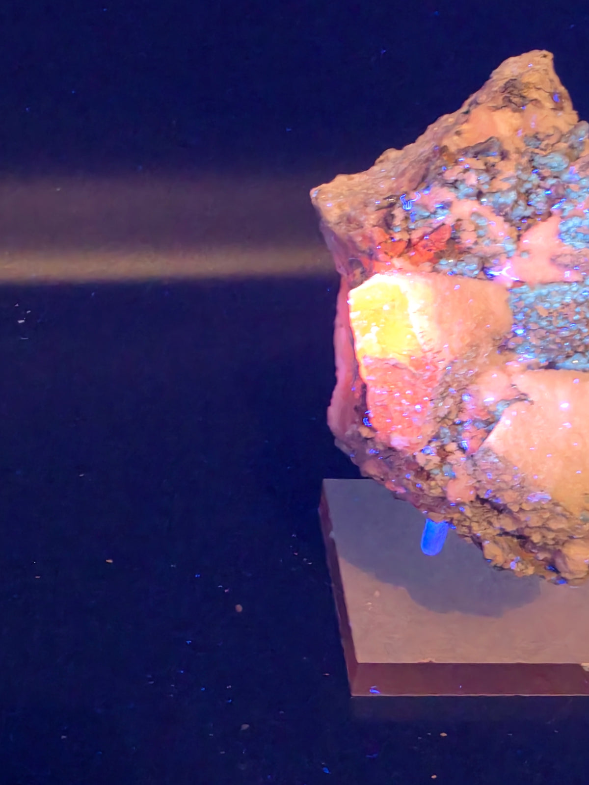 Siderite with Wavellite – Broken Hill, NSW | 500g Fluorescent Specimen