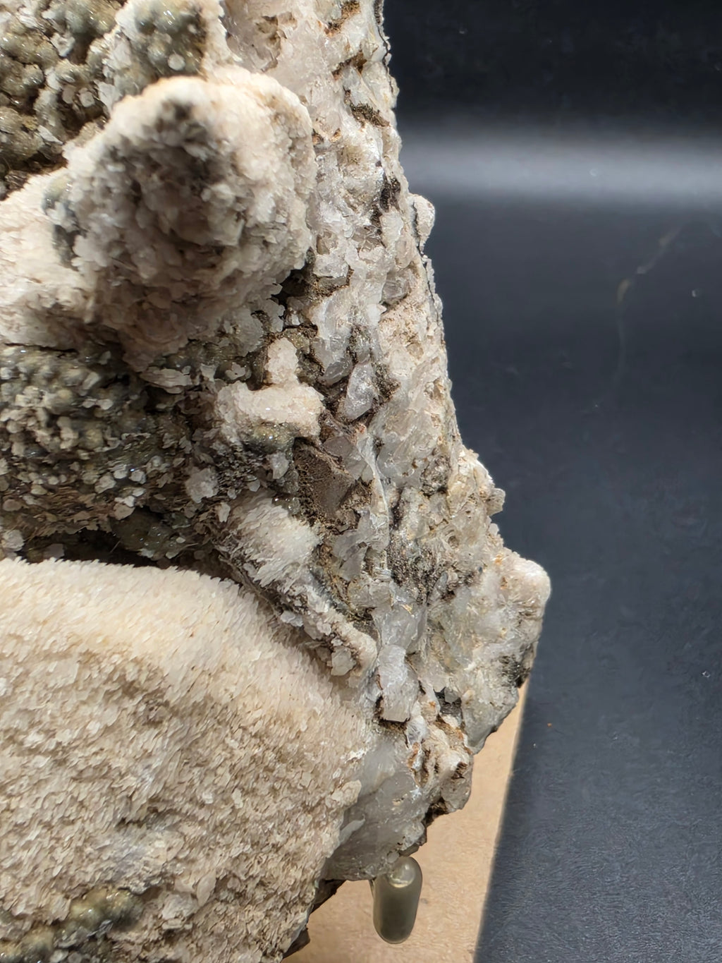 Siderite with Wavellite – Broken Hill, NSW | 500g Fluorescent Specimen