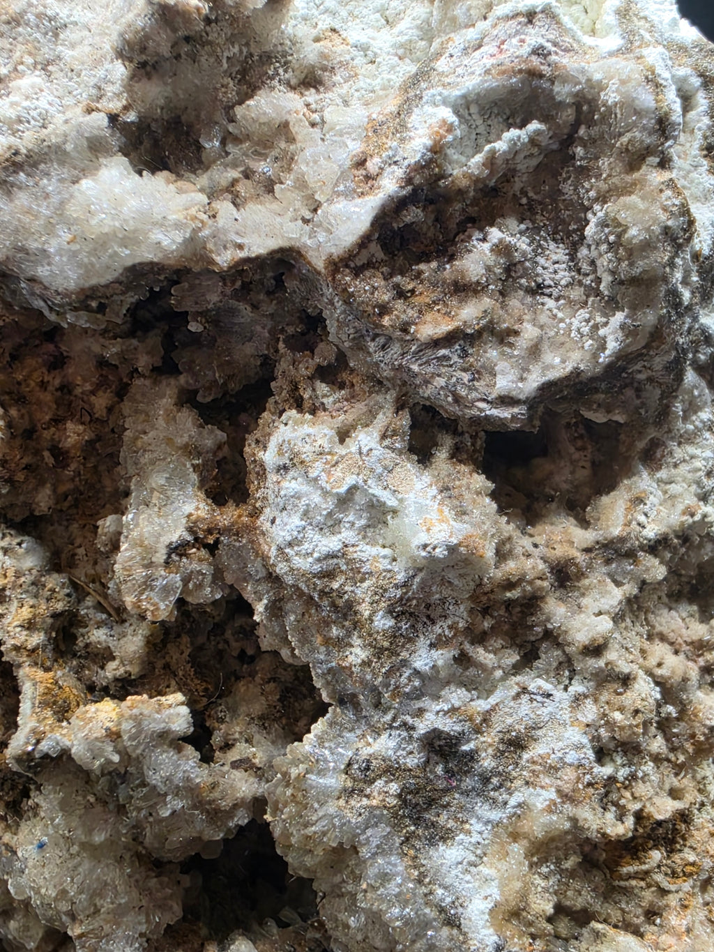 Hydrozincite with Hemimorphite – Evelyn Mine, Pine Creek, NT | 700g Fluorescent Specimen