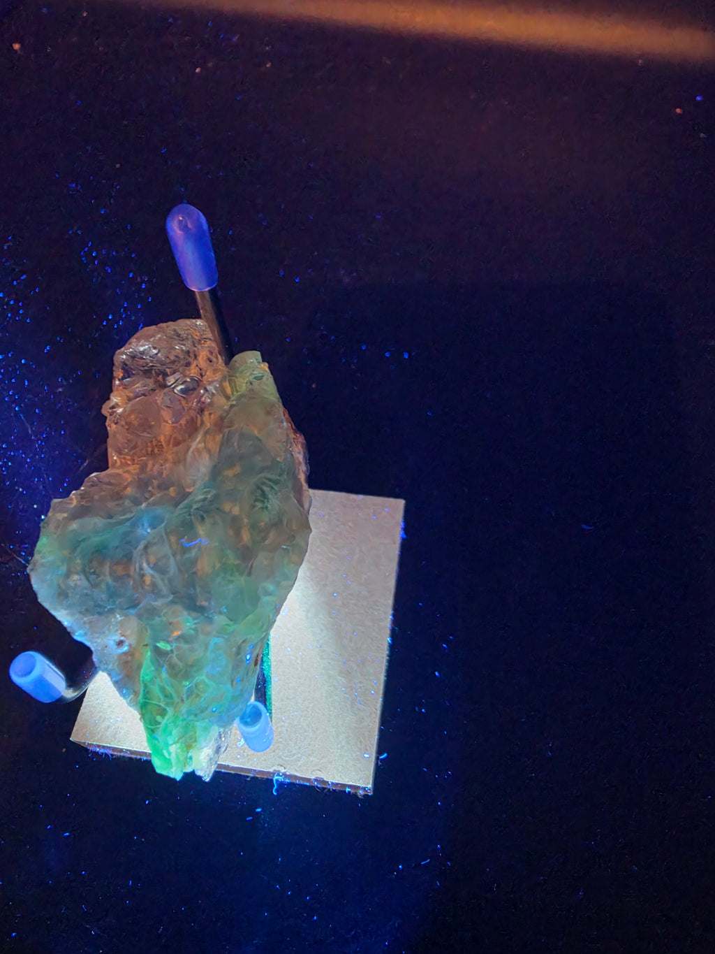 Hyalite Opal from Mexico, 248 ct