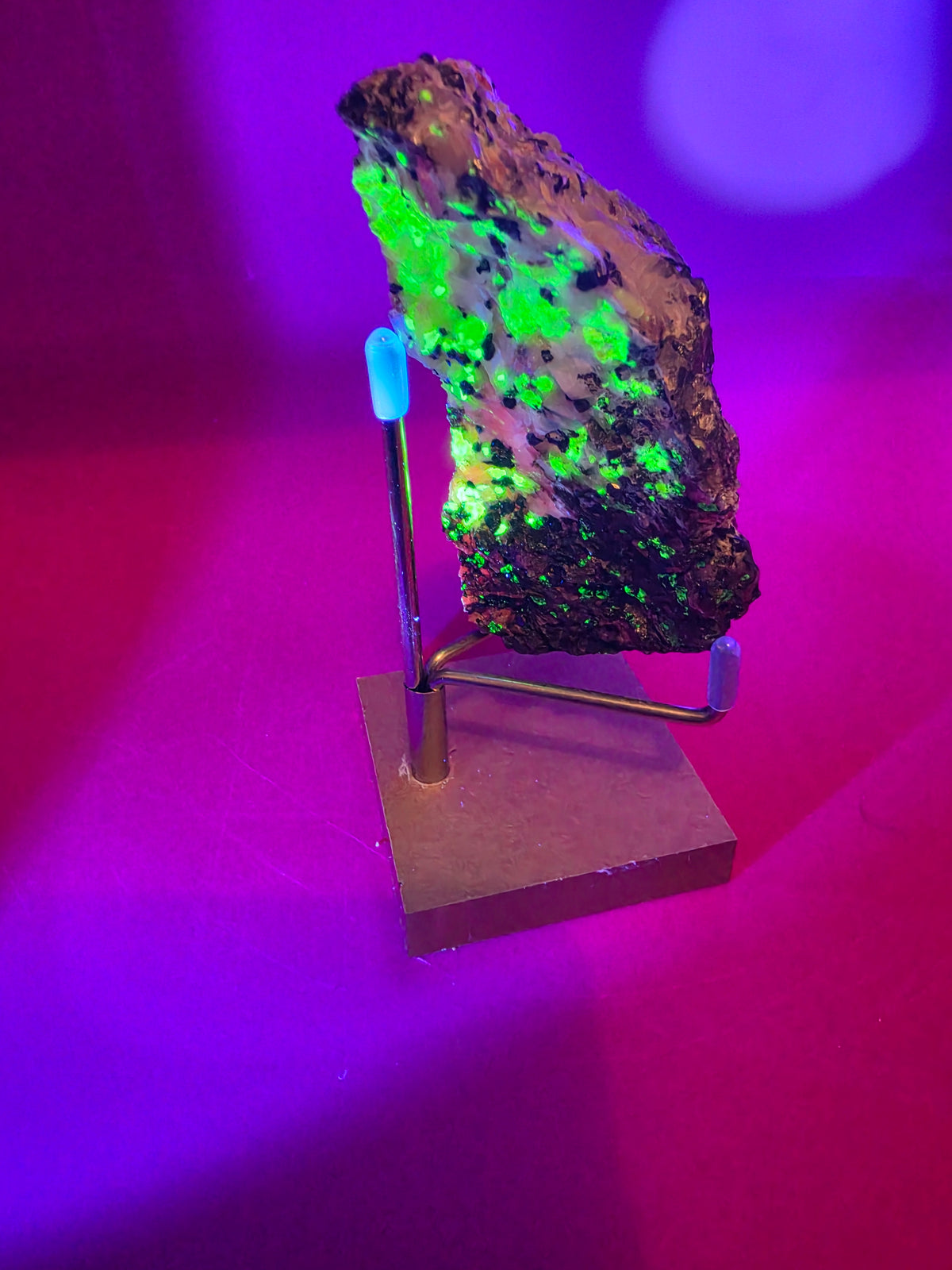 Authentic High-Quality Fluorescent Willemite Calcite from Franklin, New Jersey, 800 g