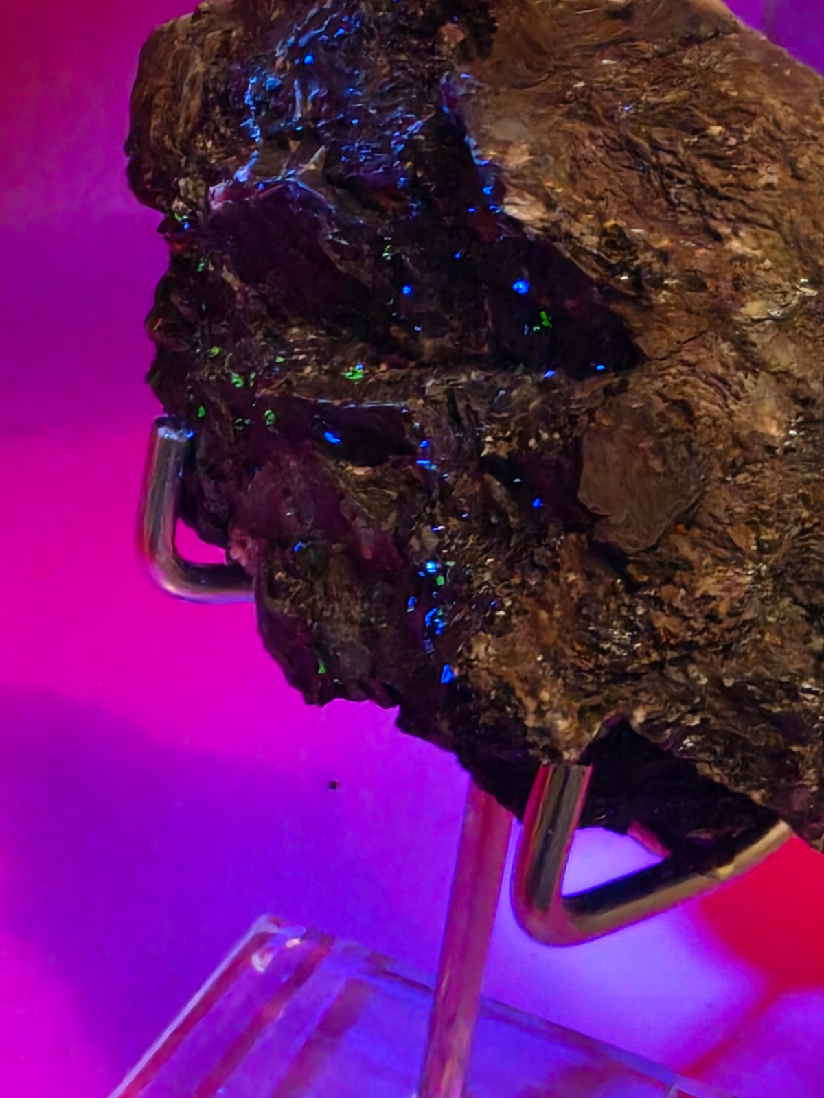 Authentic Fluorescent Willemite Calcite from Franklin, New Jersey, 300 g