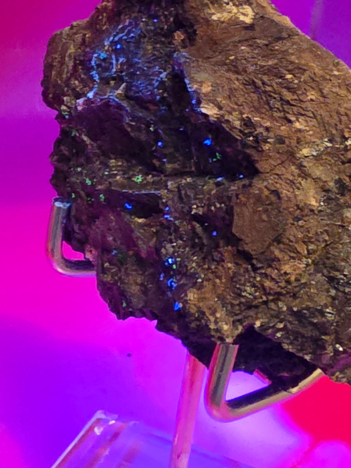 Authentic Fluorescent Willemite Calcite from Franklin, New Jersey, 300 g