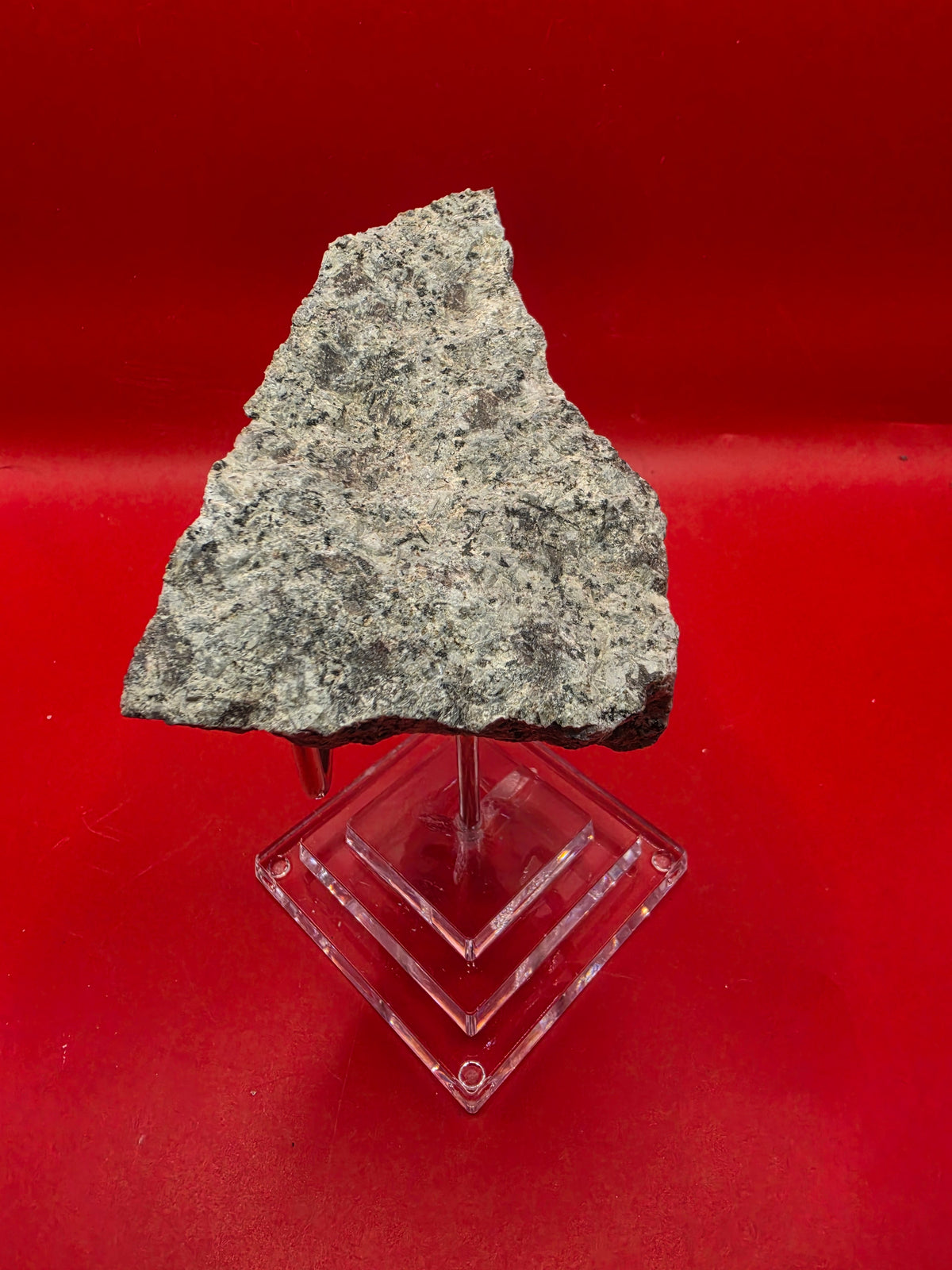 Yooperlite – 450g Fluorescent Mineral Specimen